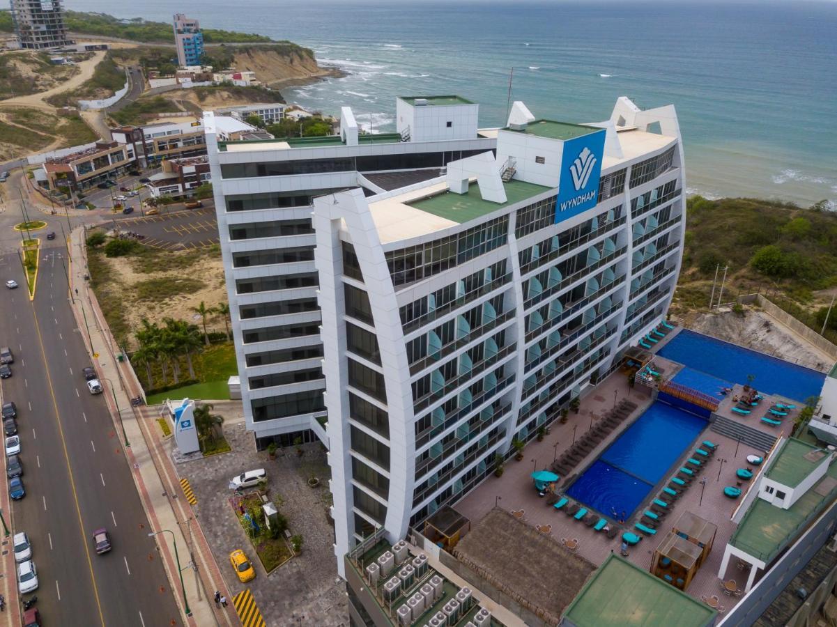 Wyndham Manta Sail Plaza Hotel&Convention Center Esterno foto